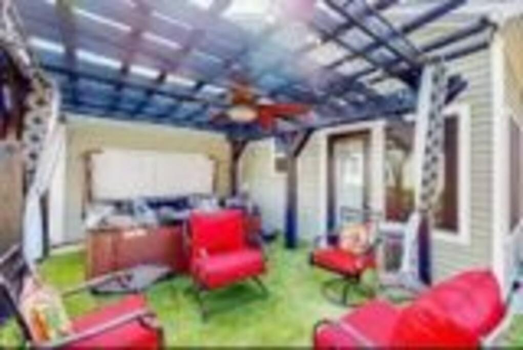 The Lucky Charm Villa Savannah Exterior photo